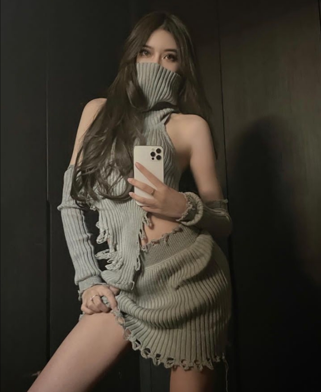 Read more about the article Ariel Blue Awaits You for Unforgettable Moments Tonight